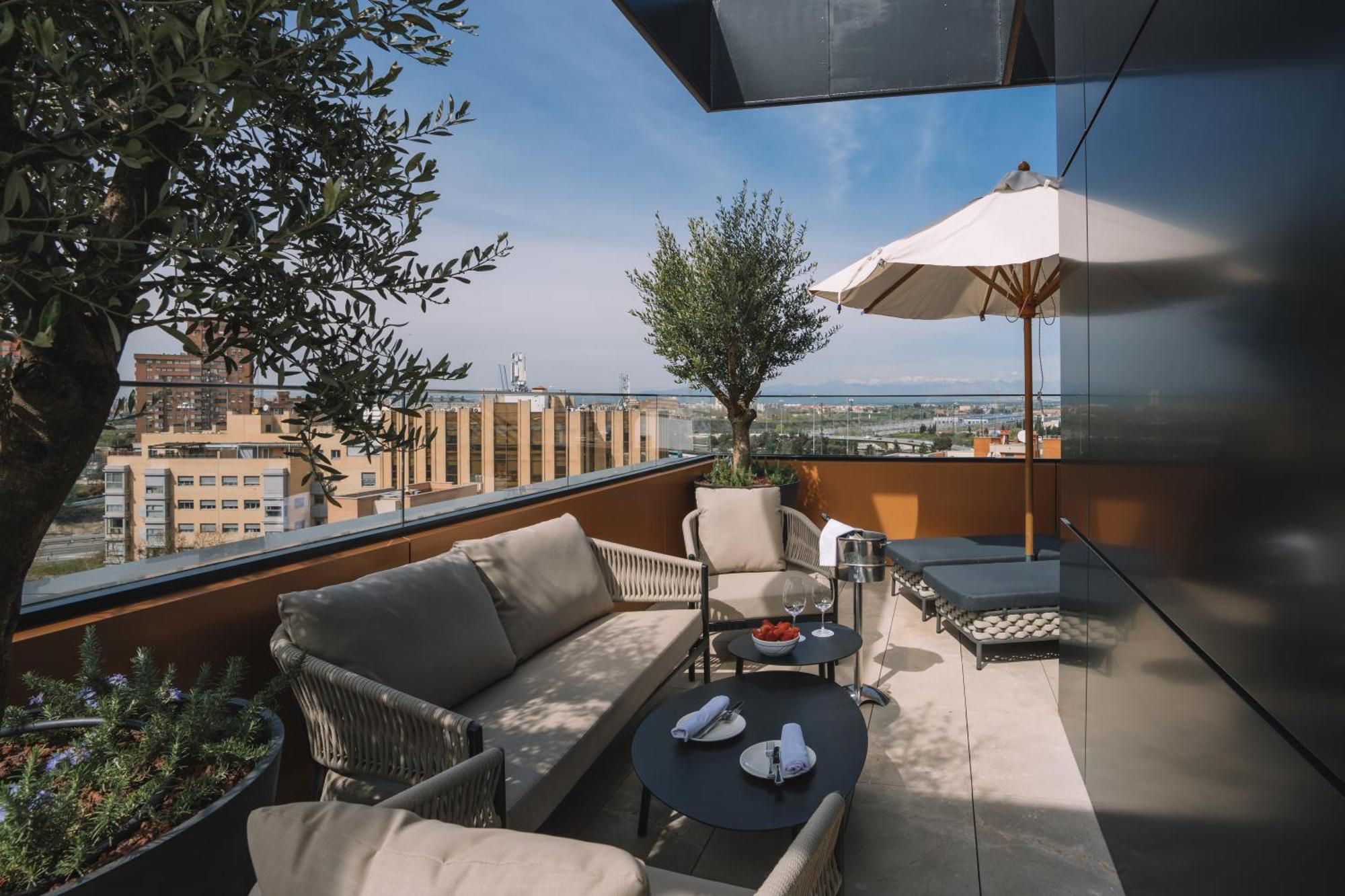 Hotel Pinar Plaza Мадрид Екстериор снимка