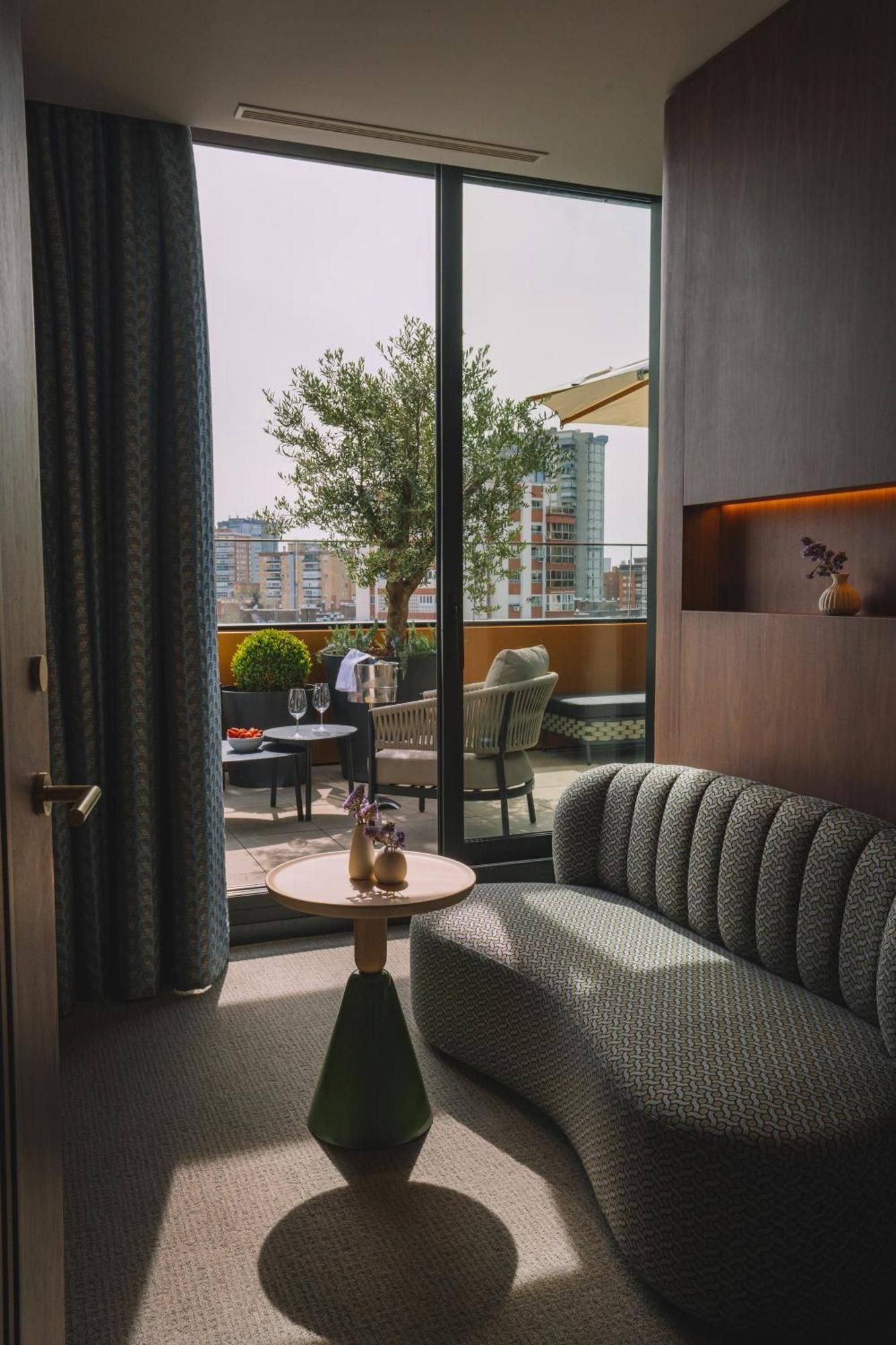 Hotel Pinar Plaza Мадрид Екстериор снимка