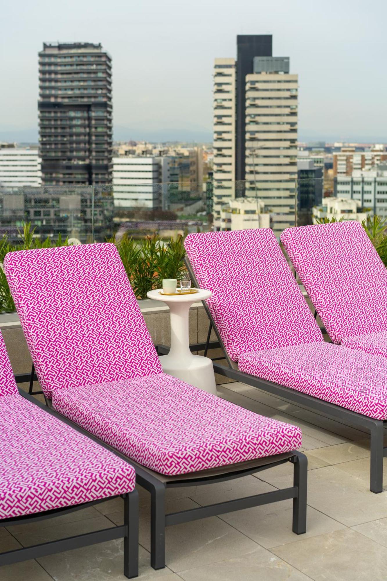 Hotel Pinar Plaza Мадрид Екстериор снимка
