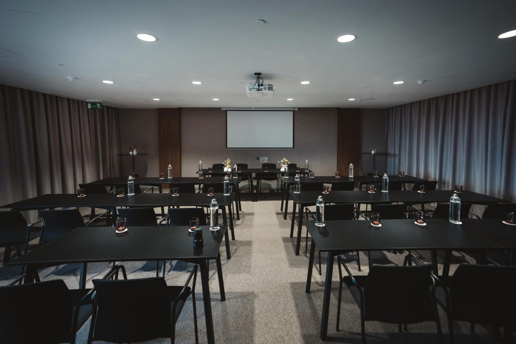 Hotel Pinar Plaza Мадрид Екстериор снимка