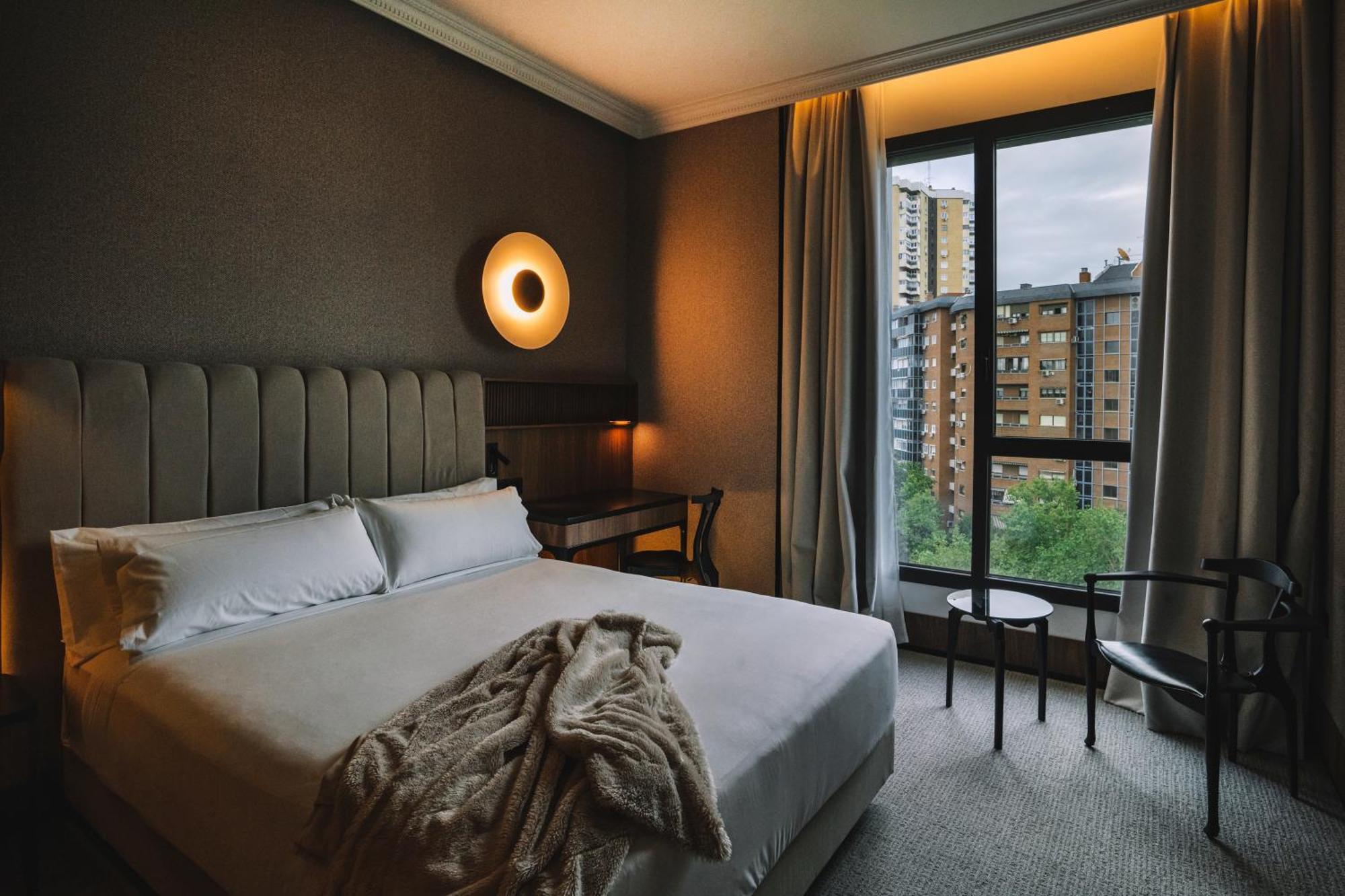 Hotel Pinar Plaza Мадрид Екстериор снимка